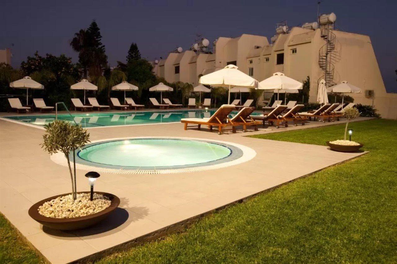 Frixos Suites Hotel Apts Voroklini Luaran gambar